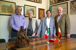 El presidente Claudio López (3º por izq.) y los directivos José Antonio Moy, Jesús Díez y José Antonio González.