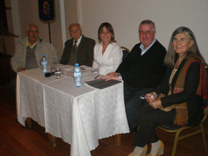 Hernando (centro) junto a integrantes de la junta directiva de la Federación.