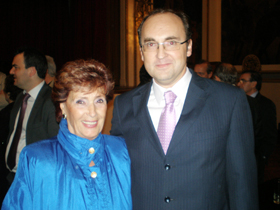 Olmos junto a la presidenta del CRE de Buenos Aires, Maite Michelón.