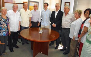 Miras Portugal con los miembros del CRE de Cuba.