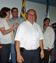 Juan Suárez Lemos con su equipo.