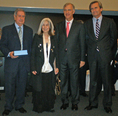 German Norberto López, Kodama, Ambrogi y Oyarzun durante la entrega de premios.