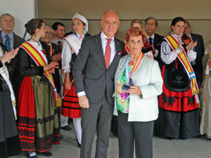 El Colegio Santiago Apóstol recibió la Medalla Mayor de la ...