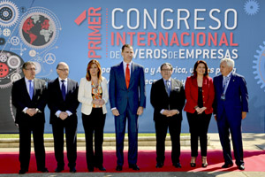 La presidenta de la Junta, en la inauguración del I Congreso Internacional de Viveros de Empresa, presidida por el Príncipe.