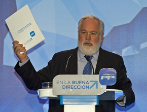 Miguel Arias Cañete presentó el programa del PP en Barcelona.