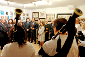 El presidente de Cantabria, Ignacio Diego, junto a Rodríguez Miranda en el Centro Gallego de Santander.