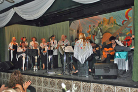 Actuación del coro del Centro Andaluz de Mar del Plata.