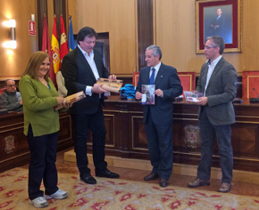 La Asociación Española de Gaiman organizó un viaje a España por ...