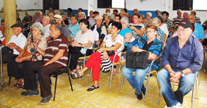 Más de un centenar de integrantes de la Sociedad Gallega de Matanzas participaron en la actividad por el fin de año.