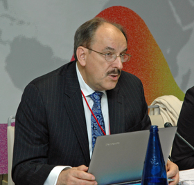 Ángel Capellán en el último pleno del CGCEE celebrado en octubre de 2015.