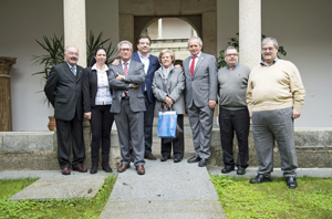 Guillermo Fernández Vara con los representantes de las federaciones de asociaciones de extremeños en el exterior.