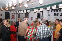 El alcalde Belloch visita las casetas en la Feria de 2009.