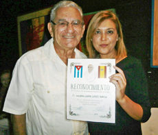 Manuel J. Vallejo y la cónsul Laura López.