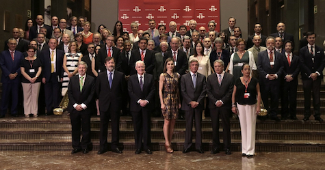 La Reina con los directores de centros del Instituto Cervantes.