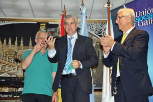La Federación Unión de Asociaciones Gallegas de Argentina entregó ...