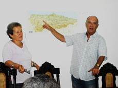 Emilia Cartategui y José Rodríguez en un momento de la presentación.