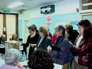 Más de 2.300 personas participaron de las elecciones en el Centro Gallego.