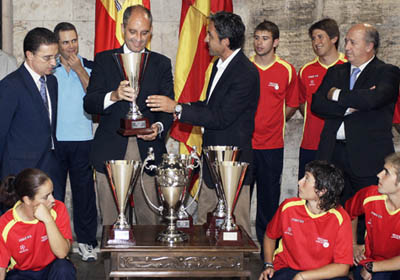 Camps felicitó a la Selección Valenciana por la victoria en el campeonato.
