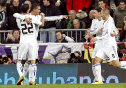 Cristiano Ronaldo celebra uno de los goles ante el Villarreal.