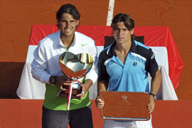 Nadal y Ferrer con sus trofeos tras la final de Montecarlo.