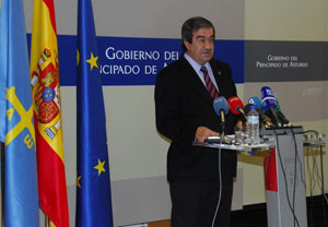 Francisco Álvarez Cascos en rueda de prensa.