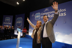 Mariano Rajoy presentó a Mercedes Fernández como cabeza de lista al Principado en un acto político en Oviedo.