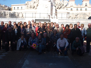 Los socios de la entidad viajaron a Cádiz para celebrar ‘La Pepa’.