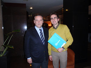 Alfredo Prada junto al responsable de la puesta en marcha de la Comisión Gestora del PP español en Países Bajos, Carlos Rodríguez Vega.