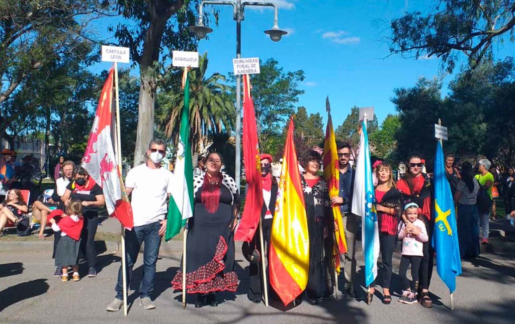 Representantes de la Asociación Española de Viedma que acudieron al acto conmemorativo.