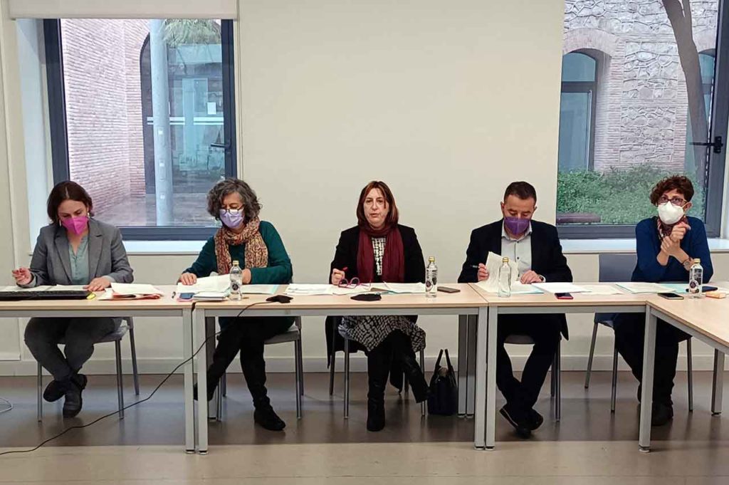 Pérez Garijo, centro, presidió la X sesión del Consell de Centros Valencianos en el Exterior.