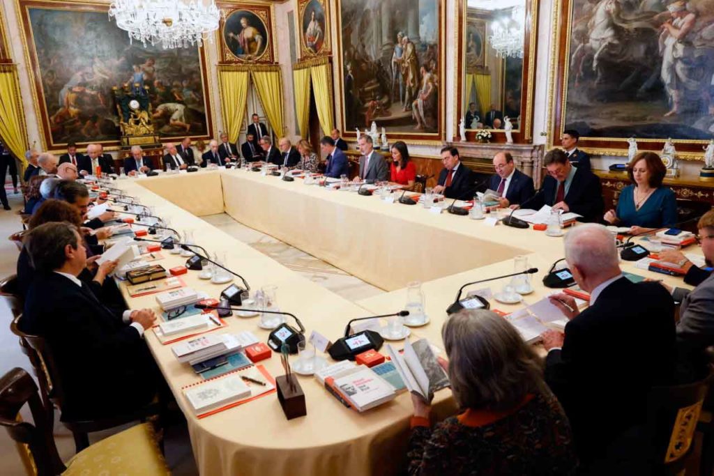 Un momento de la reunión del Patronato del Instituto Cervantes. Foto Casa Real.