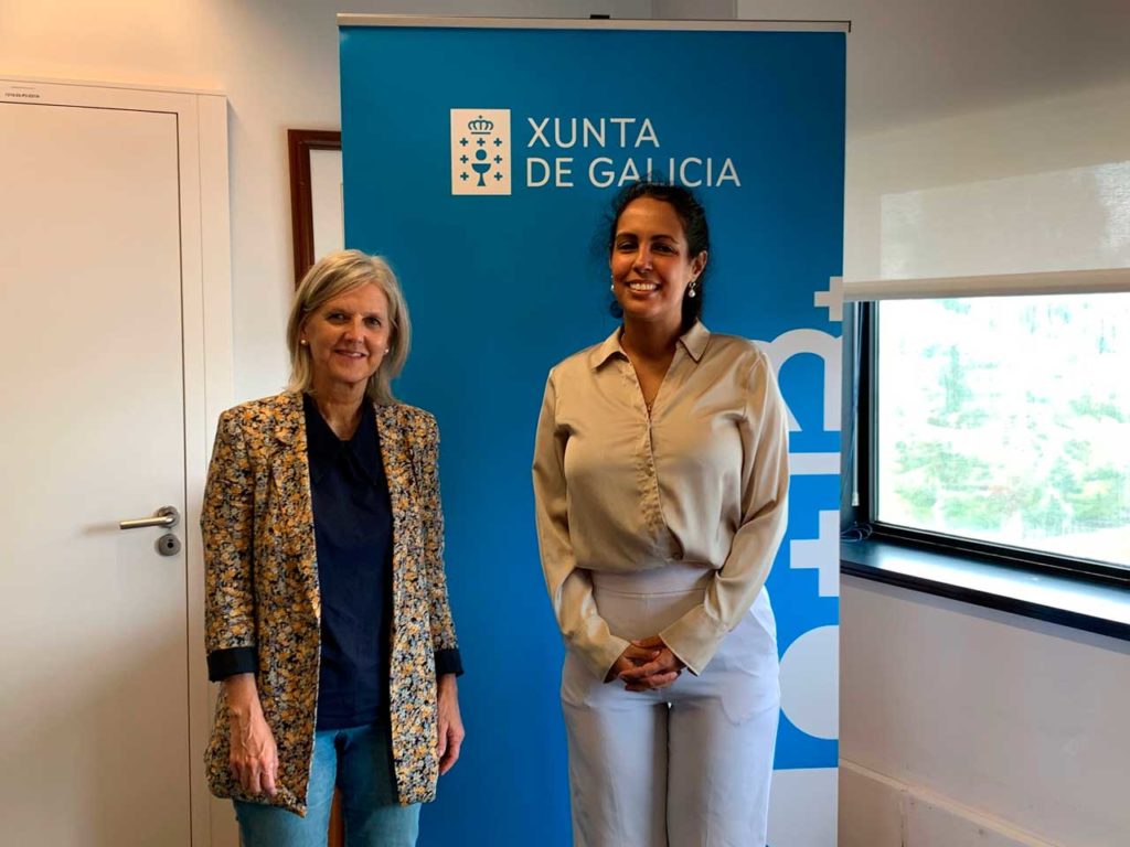 La directora del Igape, Covadonga Toca, y la cónsul general de Cuba en Galicia, Ingrid Izquierdo, en su encuentro.