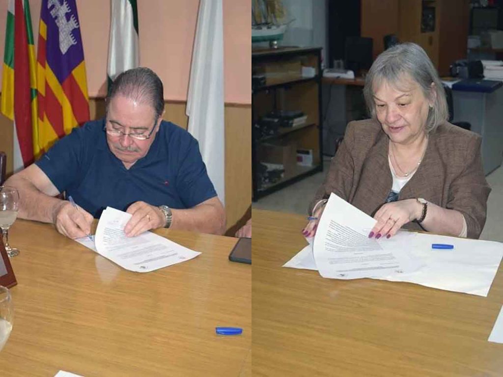 Alberto Pérez y Emilce Arroyo firmaron el convenio de colaboración.