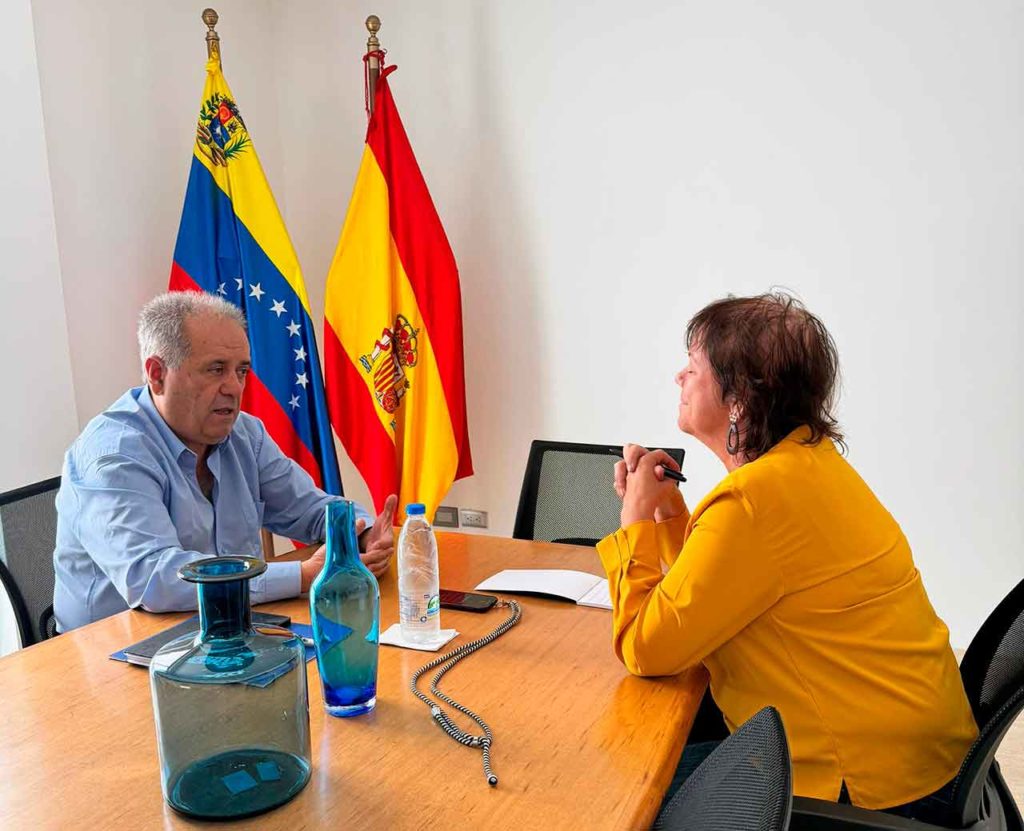 El viceconsejero de Acción Exterior del Gobierno de Canarias, José Luis Perestelo, durante la entrevista con España Exterior.