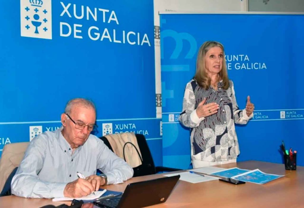 Elvira Domínguez junto a Martín Rodríguez Caridad en un momento de la sesión.