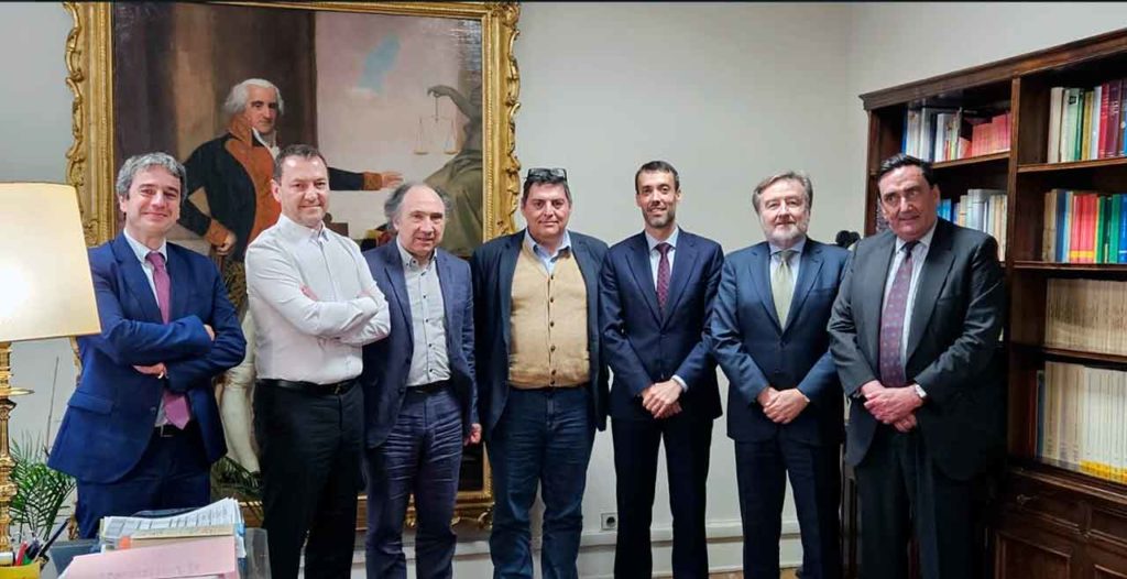 José Pintor, Javier Oliver, Juan Miguel Paz, José Manuel Sánchez, Xavier Martí, Javier Herrera y Ramón Abaroa.