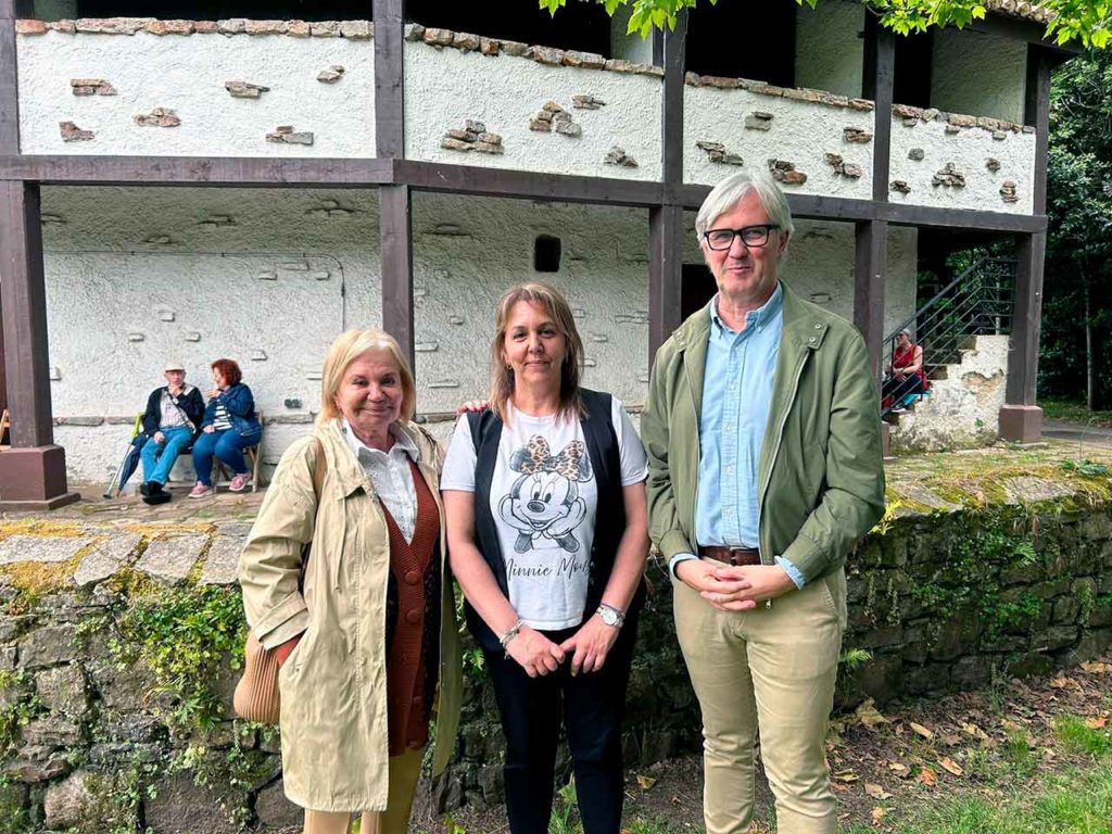 María Antonia Fernández Felgueroso, Marina Ruiz y Marcos Niño.