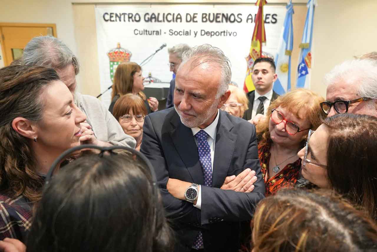 Ángel Víctor Torres