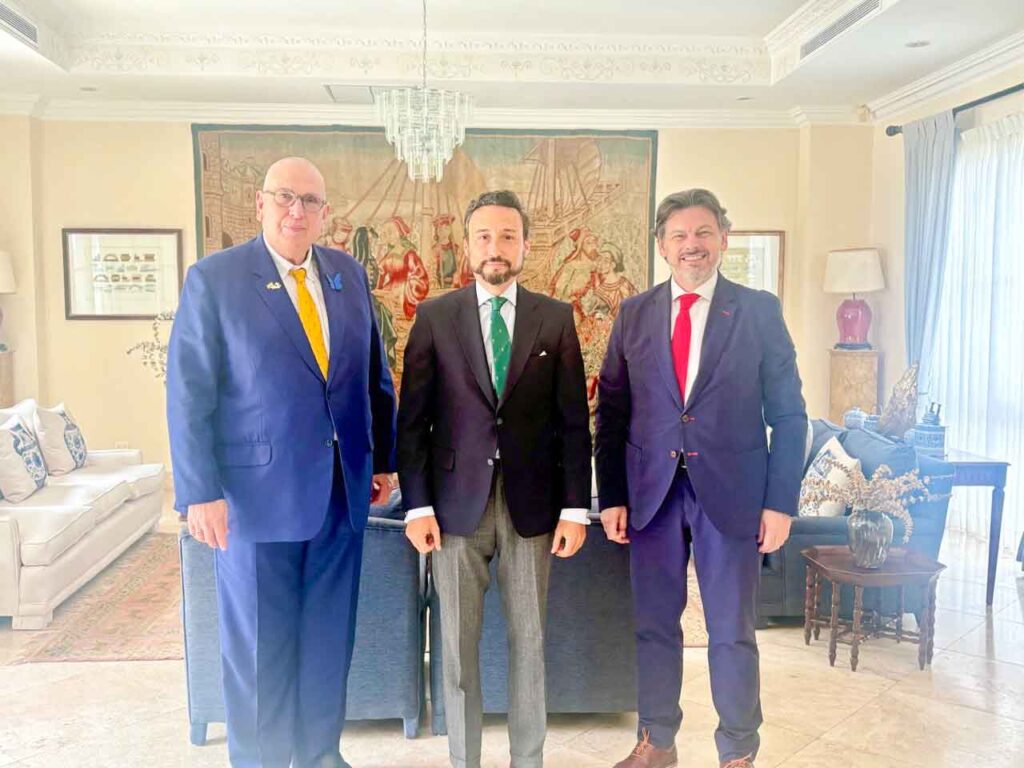 Ricardo Gago, Guzmán Palacios y Antonio Rodríguez Miranda.