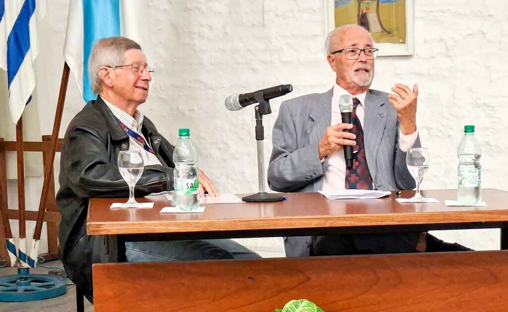 Antonio Turnes y José Monterroso Devesa durante la presentación.