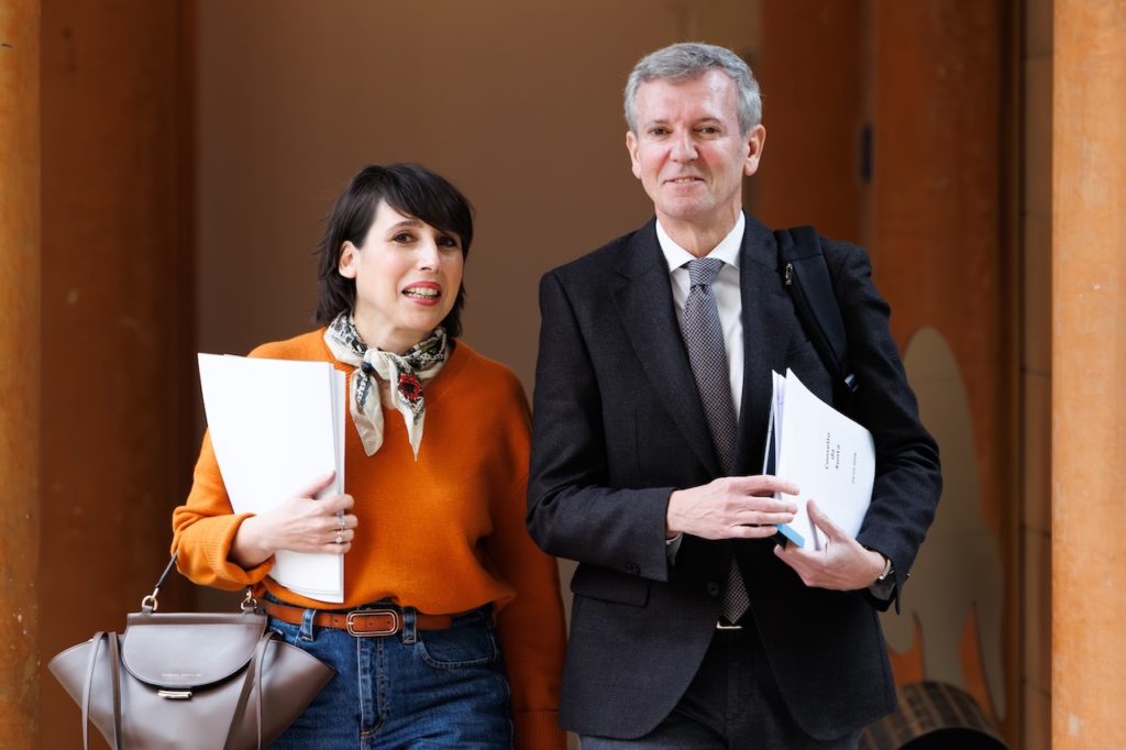 El presidente Alfonso Rueda, y la conselleira de Economía e Industria, María Jesús Lorenzana, explicaron las medidas tras el Consello del día 9.