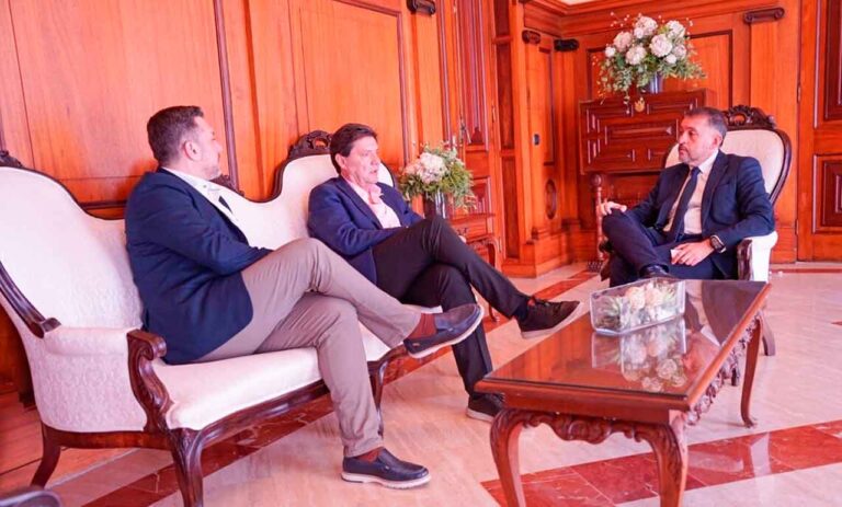 Crucero El Reencuentro