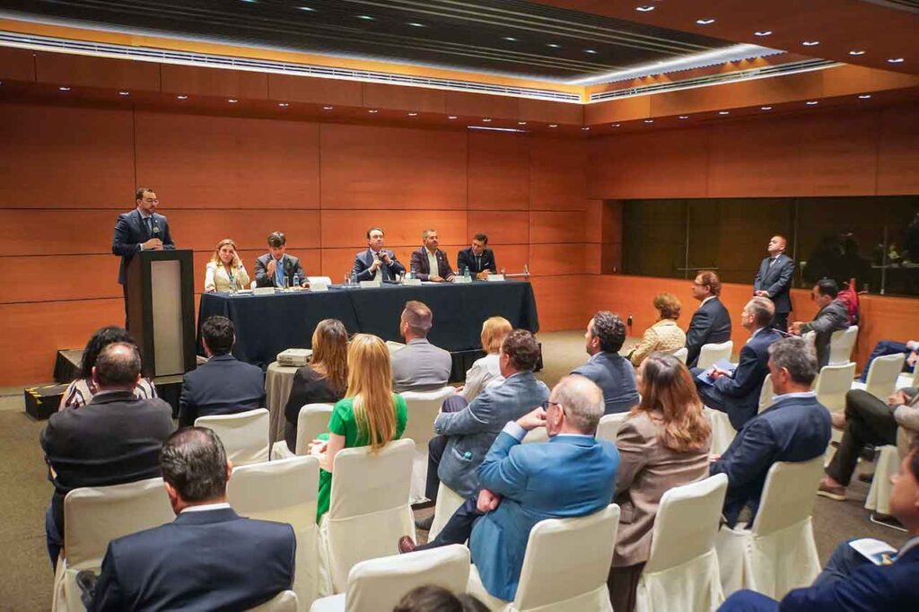 Intervención de Adrián Barbón ante los miembros de Coparmex.