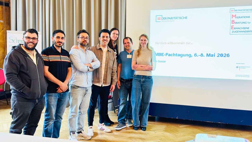 En el centro Sayed Mustafa RazmMal y José Ramón Álvarez Orzáez junto a otros participantes en las jornadas celebradas en Goslar.