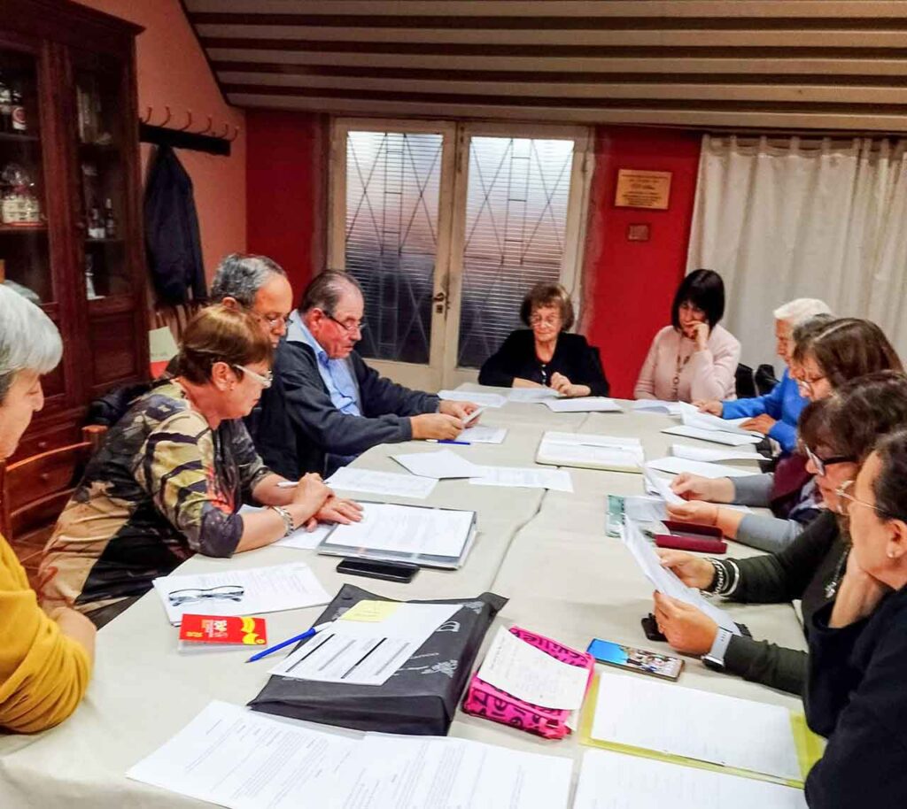 Un momento de la asamblea de la Asociación Española de Tornquist.