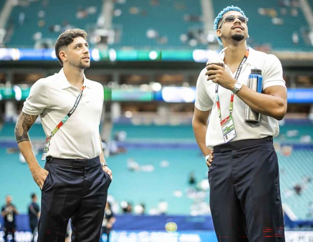 Fede Valverde y Ronald Araújo poco antes de que Uruguay jugase su primer partido del Mundial 2026 frente a Arabia Saudita.