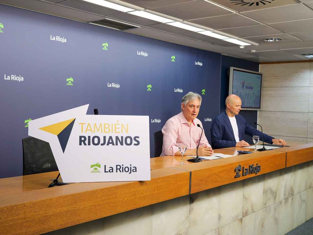 José Luis Pérez Pastor y Rodrigo Teijeiro durante la presentación de la segunda edición del programa ‘También Riojanos’.