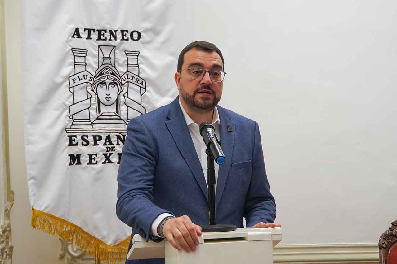 Adrián Barbón