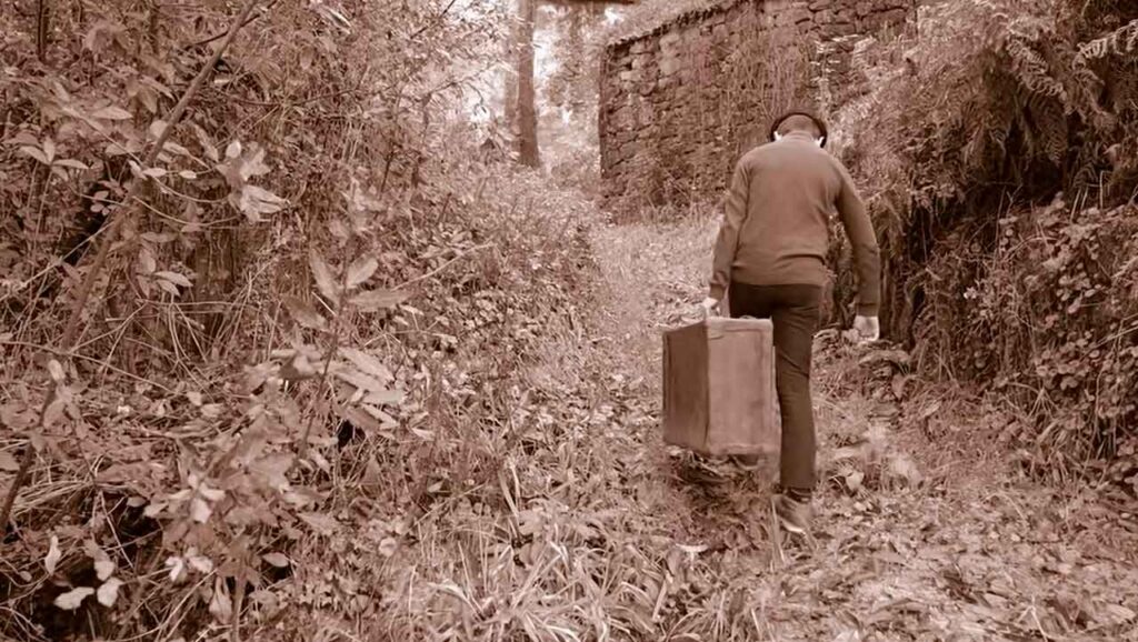 Imagen del documental ‘Unha maleta de cartón’.