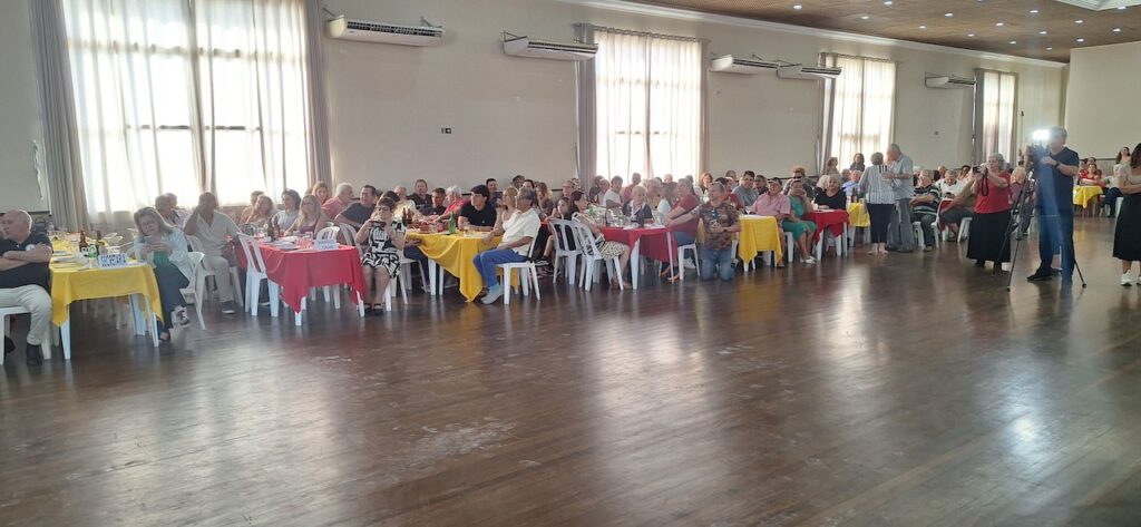 La celebración, dedicada al Apóstol Santiago contó con una destacada participación del público.